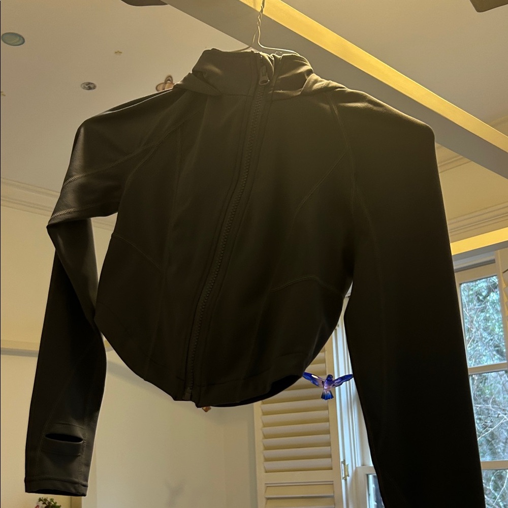 Men's Sleek Black Lightweight Jacket